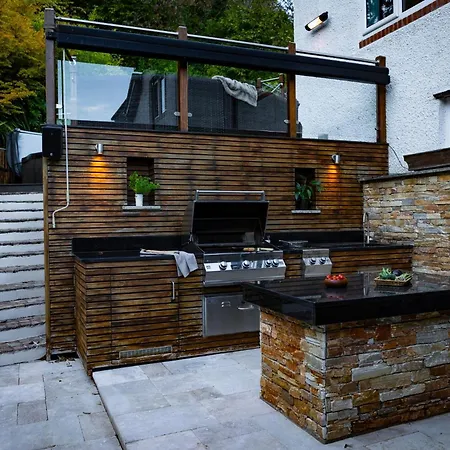 Hawkwood Court - With Hot Tub, Cinema, Gym, Games & Outdoor Kitchen * Scarborough